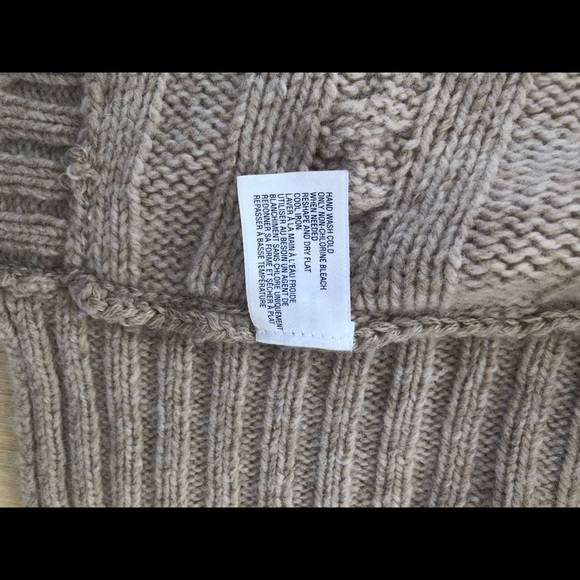 Gap “wrap” cardigan. Size medium. - Picture 4 of 14